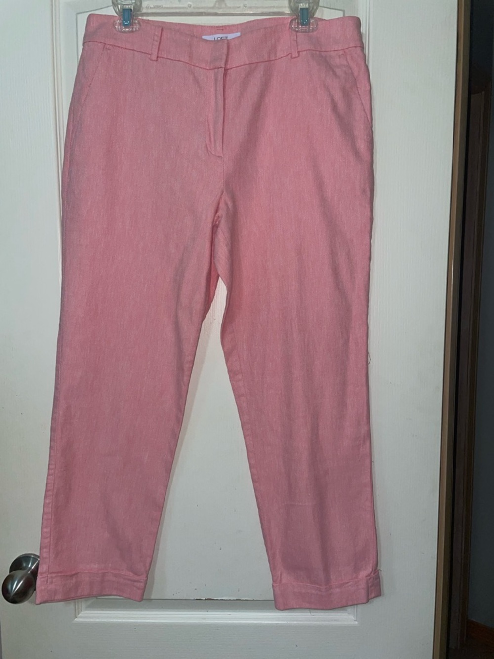 LOFT Pink Cropped Straight-Leg  slacks Size 10
